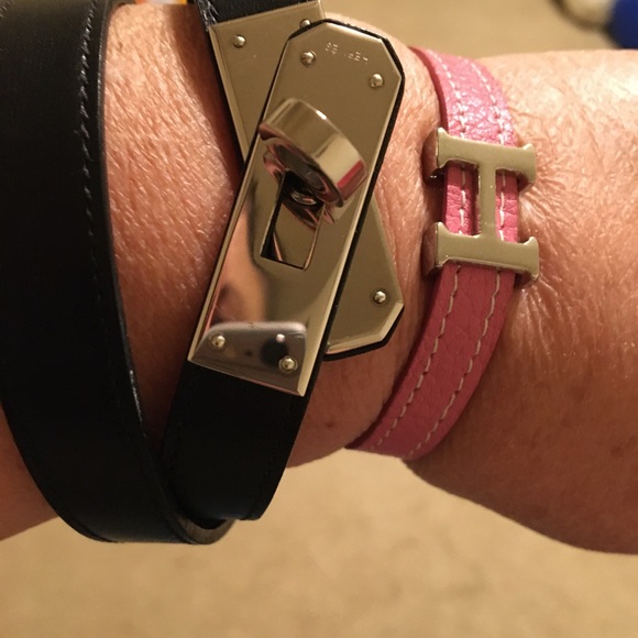 Pink snap closure bracelet - Picture 2 of 5
